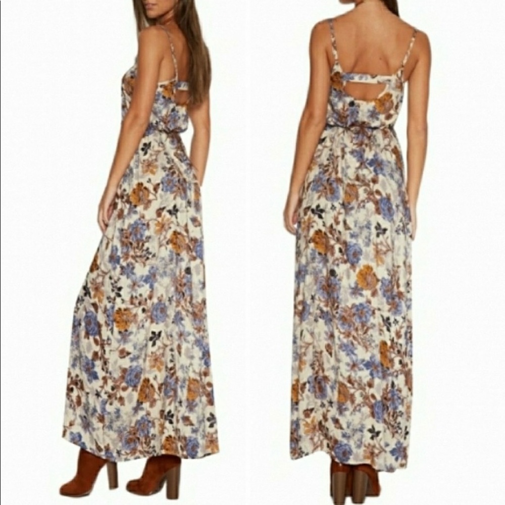 Maxi Dress in Floral Print size Medium